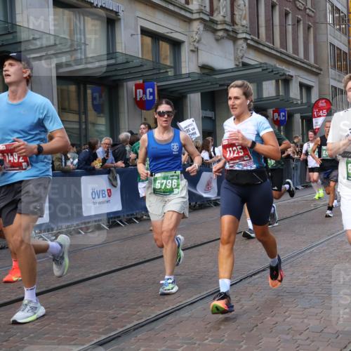 13.09.2026 - 21. swb-Marathon Bremen Strokosch-Dieckow http://msf.ph/oto/10437021 13.09.2026 13:14:39 Ziel 615, 616, 889, 1455, 1510, 1748, 2383, 2847, 3057, 3175, 3206, 3504, 3717, 4097, 4226, 4246, 4382, 4569, 4968, 4992, 5294, 5298, 5315, 5417, 5471, 5649, 5796, 5962, 6351, 6379, 6404, 6472, 6521, 6528, 6717, 7190, 7251, 7432, 8238, 8409, 9338, 9363, 9523, 9797, 13141, 199, 376, 469, 1043, 1125, 1492, 1814, 2203, 2251, 2847, 2913, 2971, 2997, 3012, 3085, 3545, 3821, 3834, 4452, 4586, 4685, 5239, 5794, 5836, 5986, 6130, 6506, 7659, 9783 meine-sportfotos.de