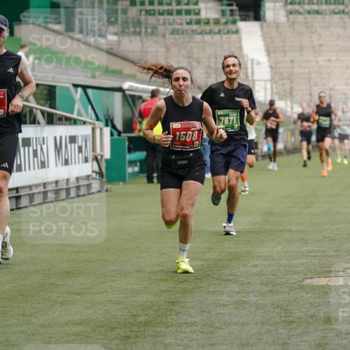 13.09.2026 - 21. swb-Marathon Bremen Michael Burmester http://msf.ph/oto/10437046 13.09.2026 12:39:36 Laufen im Stadion 277, 346, 453, 807, 862, 901, 1248, 1320, 1323, 1379, 1472, 1508, 1540, 1576, 1587, 1717, 1751, 1758, 1795, 1800, 1852, 1911, 1950, 2049, 2099, 2141, 2352, 3080, 3606, 3744, 5160, 5163, 5912, 6112, 6630, 7118, 7650, 8077, 8467, 9399, 9630, 10034, 13080, 365, 850, 1288, 1485, 1550, 1583, 1875, 1993, 2073, 3617, 4232, 7244, 7692, 7768, 8075, 13033 meine-sportfotos.de