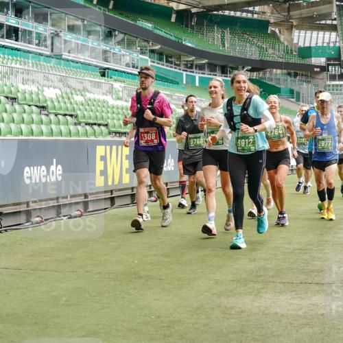 13.09.2026 - 21. swb-Marathon Bremen Michael Burmester http://msf.ph/oto/10437161 13.09.2026 13:05:55 Laufen im Stadion 109, 178, 217, 244, 287, 303, 310, 323, 372, 394, 430, 454, 536, 565, 578, 613, 647, 784, 891, 900, 1073, 1083, 1205, 1239, 1243, 1274, 1307, 1308, 1365, 1373, 1380, 1437, 1456, 1533, 1545, 1574, 1581, 1627, 1656, 1687, 1780, 1823, 1848, 1909, 1914, 1932, 1941, 2023, 2076, 2089, 2126, 2241, 2244, 2265, 2275, 2301, 2310, 2355, 2356, 2393, 2430, 2452, 2464, 2602, 2723, 2742, 2764, 2867, 2902, 2910, 2919, 2957, 2959, 2985, 3030, 3115, 3217, 3278, 3320, 3343, 3419, 3444, 3485 meine-sportfotos.de