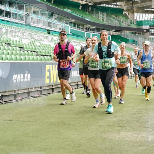 13.09.2026 - 21. swb-Marathon Bremen Michael Burmester http://msf.ph/oto/10437195 13.09.2026 13:05:55 Laufen im Stadion 109, 178, 217, 244, 287, 303, 310, 323, 372, 394, 430, 454, 536, 565, 578, 613, 647, 784, 891, 900, 1073, 1083, 1205, 1239, 1243, 1274, 1307, 1308, 1365, 1373, 1380, 1437, 1456, 1533, 1545, 1574, 1581, 1627, 1656, 1687, 1780, 1823, 1848, 1909, 1914, 1932, 1941, 2023, 2076, 2089, 2126, 2241, 2244, 2265, 2275, 2301, 2310, 2355, 2356, 2393, 2430, 2452, 2464, 2602, 2723, 2742, 2764, 2867, 2902, 2910, 2919, 2957, 2959, 2985, 3030, 3115, 3217, 3278, 3320, 3343, 3419, 3444, 3485 meine-sportfotos.de