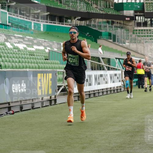 13.09.2026 - 21. swb-Marathon Bremen Michael Burmester http://msf.ph/oto/10437274 13.09.2026 12:39:46 Laufen im Stadion 277, 453, 807, 862, 901, 1248, 1320, 1323, 1379, 1472, 1508, 1540, 1576, 1587, 1717, 1751, 1758, 1795, 1800, 1852, 1901, 1911, 1950, 2049, 2099, 3080, 3606, 3744, 4381, 5160, 5163, 5912, 6201, 6630, 7118, 7671, 8467, 9630, 10034, 13080, 13224, 365, 850, 1288, 1485, 1550, 1583, 1875, 1993, 2073, 3617, 4232, 7244, 7692, 7768, 8075, 8729, 13033 meine-sportfotos.de