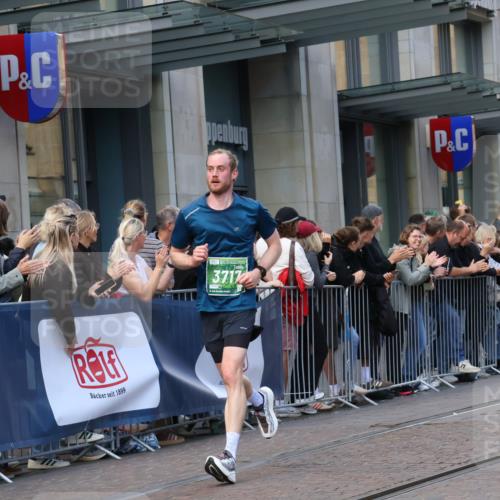 13.09.2026 - 21. swb-Marathon Bremen Strokosch-Dieckow http://msf.ph/oto/10437281 13.09.2026 13:14:44 Ziel 889, 1510, 1664, 1748, 2383, 3206, 3357, 3504, 3717, 4226, 4382, 4569, 4968, 4992, 5003, 5149, 5294, 5298, 5315, 5385, 5417, 5471, 5796, 6351, 6379, 6404, 6521, 6528, 6717, 6773, 6902, 7190, 7432, 7497, 7515, 8238, 8409, 9253, 9338, 9363, 9483, 9523, 9797, 13137, 13139, 13141, 199, 376, 615, 616, 1043, 1125, 1455, 1492, 1814, 2251, 2847, 2971, 2997, 3012, 3057, 3085, 3175, 3821, 3834, 4097, 4246, 4569, 4586, 4685, 5239, 5649, 5794, 5836, 5962, 6130, 6472, 6506 meine-sportfotos.de