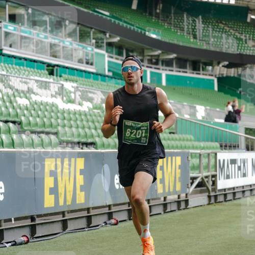 13.09.2026 - 21. swb-Marathon Bremen Michael Burmester http://msf.ph/oto/10437304 13.09.2026 12:39:47 Laufen im Stadion 277, 453, 807, 862, 901, 1136, 1248, 1320, 1323, 1379, 1472, 1508, 1540, 1576, 1587, 1717, 1751, 1758, 1795, 1800, 1852, 1901, 1911, 1950, 2049, 2099, 3080, 3744, 4381, 5160, 5163, 5912, 6201, 6630, 7118, 7671, 8467, 9630, 10034, 13080, 13224, 365, 850, 1288, 1485, 1550, 1583, 1875, 1993, 2073, 3617, 4232, 7244, 7692, 7768, 8075, 8729, 13033 meine-sportfotos.de