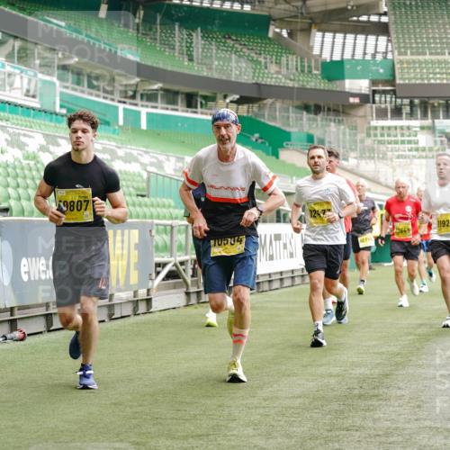 13.09.2026 - 21. swb-Marathon Bremen Michael Burmester http://msf.ph/oto/10437347 13.09.2026 10:26:36 Laufen im Stadion 10096, 10142, 10143, 10172, 10210, 10214, 10228, 10231, 10269, 10289, 10310, 10312, 10318, 10319, 10336, 10342, 10346, 10352, 10398, 10436, 10445, 10447, 10454, 10464, 10489, 10504, 10514, 10536, 10541, 10566, 10583, 10628, 10638, 10735, 10742, 10744, 10806, 10807, 10861, 10866, 10873, 10897, 10898, 10956, 10987, 10988, 10992, 11015, 11019, 11020, 11060, 11063, 11088, 11108, 11110, 11130, 11135, 11155, 11187, 11193, 11199, 11209, 11232, 11279, 11312, 11447 meine-sportfotos.de