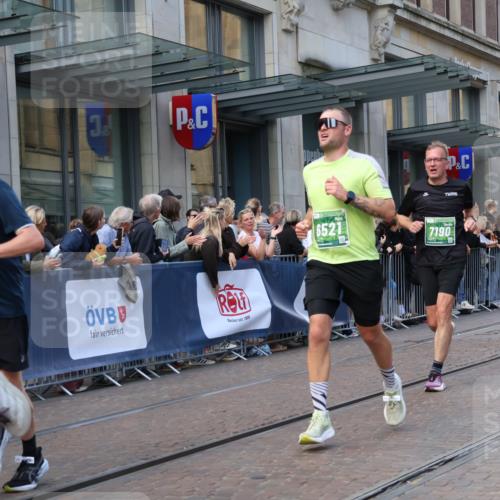 13.09.2026 - 21. swb-Marathon Bremen Strokosch-Dieckow http://msf.ph/oto/10437488 13.09.2026 13:14:48 Ziel 1510, 1664, 2383, 3357, 3504, 3717, 3743, 4111, 4382, 4968, 4992, 5003, 5149, 5294, 5298, 5385, 5417, 5471, 5796, 6351, 6379, 6404, 6521, 6528, 6717, 6773, 6902, 7190, 7432, 7497, 7515, 7730, 8238, 9253, 9338, 9363, 9483, 9523, 9797, 13137, 13139, 13141, 199, 376, 615, 616, 889, 1043, 1455, 1492, 1748, 1814, 2251, 2847, 2971, 2997, 3012, 3057, 3085, 3175, 3206, 3821, 3834, 4097, 4226, 4246, 4569, 4586, 4685, 4968, 5239, 5315, 5649, 5794, 5962, 6404, 6472, 6506, 9523, 13141 meine-sportfotos.de
