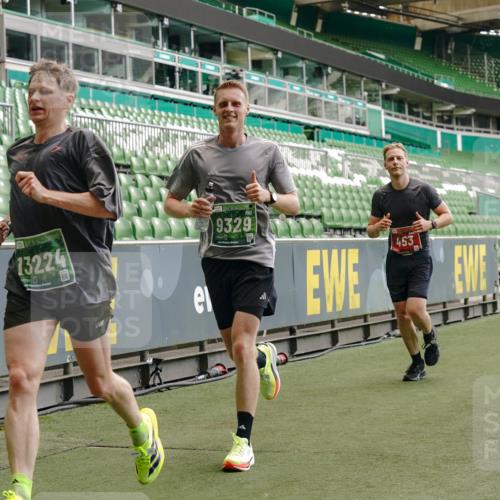 13.09.2026 - 21. swb-Marathon Bremen Michael Burmester http://msf.ph/oto/10437499 13.09.2026 12:39:55 Laufen im Stadion 126, 277, 453, 603, 640, 671, 735, 807, 862, 901, 912, 1136, 1248, 1320, 1323, 1379, 1472, 1508, 1540, 1576, 1587, 1717, 1751, 1758, 1795, 1800, 1852, 1860, 1901, 1911, 1930, 1950, 2049, 2099, 3744, 4381, 5160, 5163, 5912, 6201, 6630, 7118, 7671, 8467, 9329, 9630, 10034, 13080, 13224, 365, 850, 1288, 1385, 1485, 1550, 1583, 1754, 1875, 1993, 2073, 3617, 4232, 7244, 7692, 7768, 8075, 8729, 13033 meine-sportfotos.de