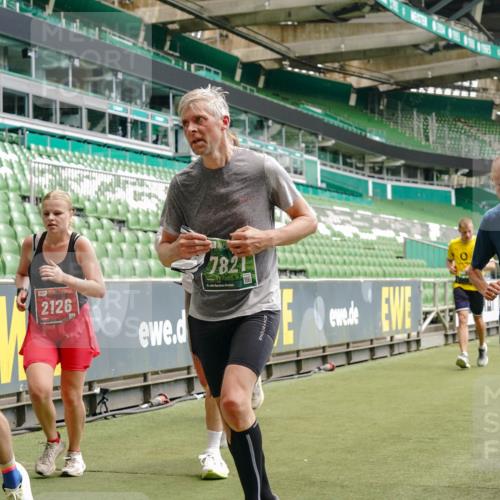 13.09.2026 - 21. swb-Marathon Bremen Michael Burmester http://msf.ph/oto/10437648 13.09.2026 13:06:01 Laufen im Stadion 109, 178, 217, 244, 287, 303, 310, 323, 372, 394, 430, 454, 536, 578, 613, 647, 784, 831, 891, 900, 1073, 1083, 1205, 1239, 1243, 1274, 1307, 1308, 1365, 1380, 1437, 1456, 1533, 1545, 1574, 1581, 1627, 1656, 1687, 1780, 1823, 1848, 1909, 1914, 1932, 1941, 2023, 2076, 2089, 2126, 2241, 2244, 2265, 2275, 2301, 2310, 2355, 2356, 2393, 2430, 2452, 2464, 2602, 2707, 2723, 2742, 2764, 2867, 2902, 2910, 2919, 2959, 2985, 3030, 3115, 3278, 3320, 3343, 3444, 3485 meine-sportfotos.de