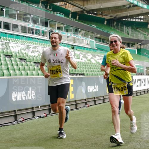 13.09.2026 - 21. swb-Marathon Bremen Michael Burmester http://msf.ph/oto/10437960 13.09.2026 10:26:49 Laufen im Stadion 10096, 10142, 10172, 10210, 10214, 10228, 10231, 10269, 10289, 10310, 10312, 10318, 10319, 10342, 10346, 10352, 10398, 10436, 10445, 10447, 10454, 10464, 10489, 10504, 10514, 10536, 10541, 10566, 10583, 10628, 10638, 10735, 10742, 10744, 10806, 10807, 10866, 10873, 10897, 10898, 10956, 10987, 10988, 10992, 11015, 11019, 11020, 11060, 11063, 11088, 11108, 11110, 11130, 11135, 11148, 11155, 11187, 11193, 11199, 11209, 11232, 11279, 11312, 11447 meine-sportfotos.de