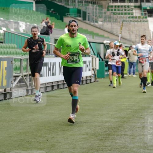 13.09.2026 - 21. swb-Marathon Bremen Michael Burmester http://msf.ph/oto/10437991 13.09.2026 12:40:28 Laufen im Stadion 126, 371, 453, 603, 640, 650, 671, 735, 744, 807, 862, 912, 957, 1136, 1336, 1379, 1381, 1508, 1540, 1571, 1614, 1758, 1795, 1797, 1800, 1852, 1860, 1901, 1930, 1950, 2049, 2099, 2986, 3744, 4381, 4936, 5912, 6201, 6630, 7118, 7671, 8065, 8467, 9065, 9329, 9630, 10034, 13080, 13224, 365, 466, 658, 850, 1090, 1288, 1385, 1485, 1583, 1754, 1993, 2073, 2585, 3617, 7244, 7768, 8075, 8729, 13033 meine-sportfotos.de