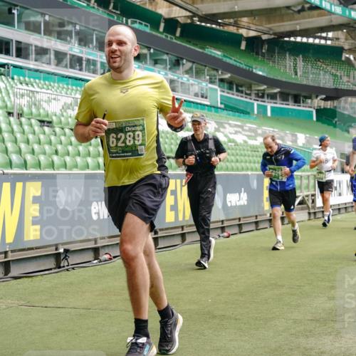 13.09.2026 - 21. swb-Marathon Bremen Michael Burmester http://msf.ph/oto/10438008 13.09.2026 13:06:08 Laufen im Stadion 109, 178, 217, 244, 287, 303, 310, 323, 372, 394, 430, 454, 536, 578, 613, 647, 784, 831, 891, 900, 1073, 1083, 1205, 1239, 1243, 1274, 1307, 1308, 1365, 1380, 1437, 1533, 1545, 1574, 1581, 1627, 1656, 1687, 1780, 1823, 1848, 1909, 1914, 1932, 1941, 2023, 2076, 2089, 2090, 2126, 2241, 2244, 2265, 2275, 2301, 2310, 2355, 2356, 2393, 2464, 2602, 2707, 2723, 2742, 2764, 2867, 2902, 2919, 2959, 2985, 3030, 3115, 3278, 3320, 3343, 3444, 3485 meine-sportfotos.de