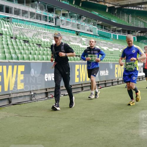 13.09.2026 - 21. swb-Marathon Bremen Michael Burmester http://msf.ph/oto/10438023 13.09.2026 13:06:09 Laufen im Stadion 109, 178, 217, 244, 287, 303, 310, 323, 372, 394, 430, 454, 536, 578, 613, 647, 784, 831, 891, 900, 1073, 1083, 1205, 1239, 1243, 1274, 1307, 1308, 1365, 1380, 1437, 1533, 1545, 1574, 1581, 1627, 1656, 1780, 1823, 1848, 1909, 1914, 1932, 1941, 2023, 2076, 2089, 2090, 2126, 2241, 2244, 2265, 2275, 2301, 2310, 2355, 2356, 2393, 2464, 2602, 2707, 2723, 2742, 2764, 2867, 2902, 2919, 2959, 2985, 3030, 3115, 3278, 3320, 3343, 3444, 3485 meine-sportfotos.de