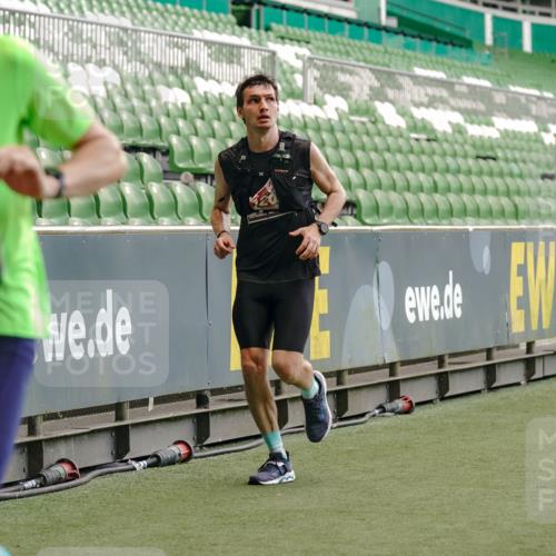 13.09.2026 - 21. swb-Marathon Bremen Michael Burmester http://msf.ph/oto/10438035 13.09.2026 12:40:30 Laufen im Stadion 126, 371, 453, 603, 640, 650, 671, 735, 744, 807, 862, 912, 957, 1136, 1336, 1379, 1381, 1508, 1540, 1571, 1614, 1758, 1795, 1797, 1800, 1852, 1860, 1901, 1930, 1950, 2049, 2099, 2986, 3744, 4381, 4936, 5912, 6201, 6630, 7118, 7671, 8065, 8467, 9065, 9329, 9630, 10034, 13080, 13224, 365, 466, 658, 850, 1090, 1288, 1385, 1485, 1583, 1754, 1993, 2073, 2585, 3617, 7244, 7768, 8075, 8729, 13033 meine-sportfotos.de
