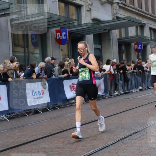 13.09.2026 - 21. swb-Marathon Bremen Strokosch-Dieckow http://msf.ph/oto/10438136 13.09.2026 13:15:03 Ziel 1664, 3346, 3357, 3743, 4111, 4212, 4382, 4646, 4653, 4663, 4992, 5003, 5149, 5385, 6011, 6526, 6773, 6902, 7291, 7346, 7497, 7515, 7717, 7730, 7992, 8086, 8254, 8255, 9253, 9338, 9391, 9483, 13137, 13139, 615, 616, 889, 1455, 1510, 1748, 2383, 2847, 3057, 3175, 3206, 3504, 3717, 4097, 4226, 4246, 4382, 4569, 4968, 4992, 5294, 5298, 5315, 5417, 5471, 5649, 5796, 5962, 6351, 6379, 6404, 6472, 6521, 6528, 6717, 7190, 7432, 8238, 9363, 9523, 9797, 13141 meine-sportfotos.de