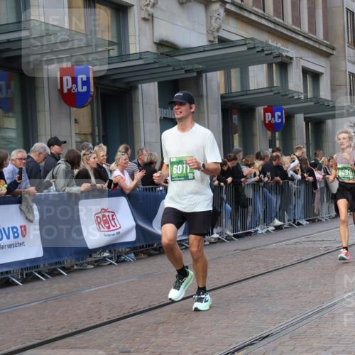 13.09.2026 - 21. swb-Marathon Bremen Strokosch-Dieckow http://msf.ph/oto/10438168 13.09.2026 13:15:04 Ziel 1445, 1664, 3346, 3357, 3743, 4111, 4212, 4646, 4653, 4663, 5003, 5149, 5385, 6011, 6526, 6773, 6902, 7203, 7291, 7346, 7497, 7515, 7717, 7730, 7992, 8086, 8254, 8255, 9253, 9338, 9391, 9483, 13137, 13139, 615, 616, 889, 1455, 1510, 1748, 2383, 2847, 3057, 3175, 3206, 3504, 3717, 4097, 4226, 4246, 4382, 4569, 4968, 4992, 5294, 5298, 5315, 5417, 5471, 5649, 5796, 5962, 6351, 6379, 6404, 6472, 6521, 6528, 6717, 7190, 7432, 8238, 9338, 9363, 9523, 9797, 13141 meine-sportfotos.de