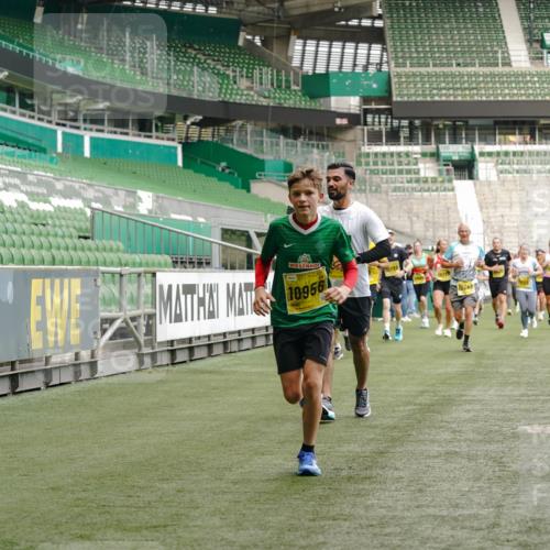 13.09.2026 - 21. swb-Marathon Bremen Michael Burmester http://msf.ph/oto/10438183 13.09.2026 10:26:54 Laufen im Stadion 10096, 10142, 10172, 10210, 10214, 10228, 10231, 10269, 10289, 10310, 10318, 10319, 10342, 10346, 10352, 10398, 10436, 10445, 10447, 10454, 10464, 10489, 10504, 10514, 10536, 10541, 10566, 10583, 10628, 10638, 10735, 10742, 10744, 10806, 10807, 10860, 10866, 10873, 10897, 10898, 10956, 10987, 10992, 11015, 11019, 11020, 11060, 11063, 11088, 11110, 11111, 11130, 11135, 11148, 11155, 11187, 11193, 11199, 11209, 11232, 11279, 11312, 11447 meine-sportfotos.de