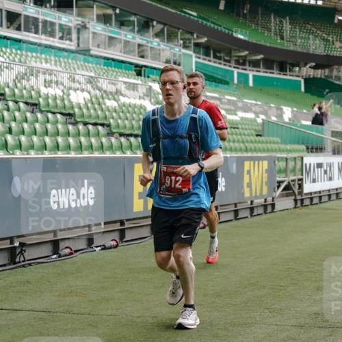 13.09.2026 - 21. swb-Marathon Bremen Michael Burmester http://msf.ph/oto/10438242 13.09.2026 12:40:39 Laufen im Stadion 126, 371, 453, 603, 640, 650, 671, 735, 744, 807, 862, 912, 957, 1136, 1336, 1379, 1381, 1508, 1540, 1571, 1614, 1797, 1800, 1852, 1860, 1901, 1930, 1950, 2049, 2099, 2986, 3744, 4381, 4399, 4795, 4936, 6201, 6630, 7118, 7671, 8065, 9065, 9329, 9630, 10034, 13080, 13224, 365, 466, 658, 850, 895, 1090, 1288, 1385, 1485, 1583, 1604, 1754, 2073, 2585, 2670, 3617, 7244, 7768, 8075, 8729 meine-sportfotos.de
