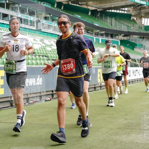 13.09.2026 - 21. swb-Marathon Bremen Michael Burmester http://msf.ph/oto/10438349 13.09.2026 13:06:13 Laufen im Stadion 109, 178, 217, 244, 287, 303, 310, 323, 372, 394, 430, 454, 536, 578, 613, 647, 784, 831, 891, 900, 1073, 1083, 1205, 1239, 1243, 1274, 1307, 1308, 1365, 1369, 1380, 1437, 1533, 1545, 1574, 1581, 1627, 1656, 1780, 1823, 1848, 1871, 1909, 1914, 1932, 1941, 2023, 2076, 2089, 2090, 2126, 2241, 2244, 2265, 2275, 2301, 2310, 2355, 2356, 2393, 2440, 2464, 2602, 2707, 2723, 2742, 2764, 2867, 2902, 2959, 2985, 3030, 3115, 3278, 3320, 3343, 3444, 3485 meine-sportfotos.de