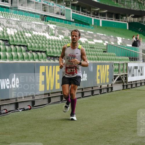 13.09.2026 - 21. swb-Marathon Bremen Michael Burmester http://msf.ph/oto/10438370 13.09.2026 12:40:42 Laufen im Stadion 126, 371, 453, 603, 640, 650, 671, 735, 744, 807, 862, 912, 957, 1136, 1336, 1379, 1381, 1508, 1540, 1571, 1614, 1797, 1800, 1852, 1860, 1901, 1930, 1950, 2049, 2099, 2986, 3744, 4381, 4399, 4795, 4936, 6201, 6630, 7118, 7671, 8065, 9065, 9329, 9630, 10034, 13080, 13224, 365, 466, 658, 850, 895, 1090, 1118, 1288, 1385, 1485, 1583, 1604, 1754, 2073, 2585, 2670, 3617, 7244, 7768, 8075, 8729 meine-sportfotos.de