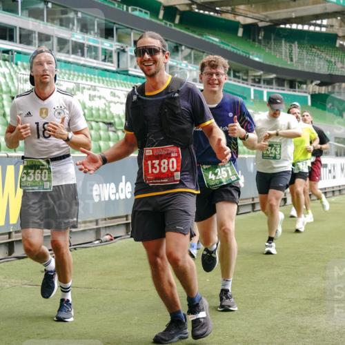 13.09.2026 - 21. swb-Marathon Bremen Michael Burmester http://msf.ph/oto/10438389 13.09.2026 13:06:13 Laufen im Stadion 109, 178, 217, 244, 287, 303, 310, 323, 372, 394, 430, 454, 536, 578, 613, 647, 784, 831, 891, 900, 1073, 1083, 1205, 1239, 1243, 1274, 1307, 1308, 1365, 1369, 1380, 1437, 1533, 1545, 1574, 1581, 1627, 1656, 1780, 1823, 1848, 1871, 1909, 1914, 1932, 1941, 2023, 2076, 2089, 2090, 2126, 2241, 2244, 2265, 2275, 2301, 2310, 2355, 2356, 2393, 2440, 2464, 2602, 2707, 2723, 2742, 2764, 2867, 2902, 2959, 2985, 3030, 3115, 3278, 3320, 3343, 3444, 3485 meine-sportfotos.de
