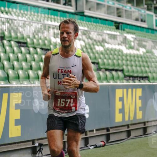 13.09.2026 - 21. swb-Marathon Bremen Michael Burmester http://msf.ph/oto/10438404 13.09.2026 12:40:44 Laufen im Stadion 126, 371, 453, 603, 640, 650, 671, 735, 744, 807, 862, 912, 957, 1136, 1336, 1379, 1381, 1508, 1540, 1571, 1614, 1797, 1852, 1860, 1901, 1930, 1950, 2049, 2099, 2986, 3744, 4381, 4399, 4795, 4936, 6201, 6630, 7118, 7671, 8065, 9065, 9329, 9630, 10034, 13080, 13224, 365, 466, 658, 895, 1090, 1118, 1288, 1385, 1485, 1583, 1604, 1754, 2073, 2585, 2670, 3617, 7244, 7768, 8075, 8729 meine-sportfotos.de
