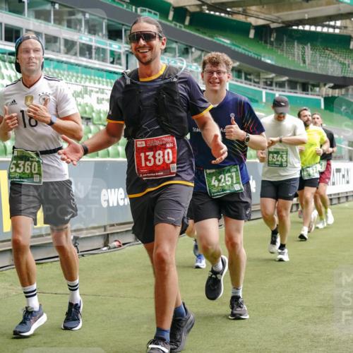 13.09.2026 - 21. swb-Marathon Bremen Michael Burmester http://msf.ph/oto/10438417 13.09.2026 13:06:13 Laufen im Stadion 109, 178, 217, 244, 287, 303, 310, 323, 372, 394, 430, 454, 536, 578, 613, 647, 784, 831, 891, 900, 1073, 1083, 1205, 1239, 1243, 1274, 1307, 1308, 1365, 1369, 1380, 1437, 1533, 1545, 1574, 1581, 1627, 1656, 1780, 1823, 1848, 1871, 1909, 1914, 1932, 1941, 2023, 2076, 2089, 2090, 2126, 2241, 2244, 2265, 2275, 2301, 2310, 2355, 2356, 2393, 2440, 2464, 2602, 2707, 2723, 2742, 2764, 2867, 2902, 2959, 2985, 3030, 3115, 3278, 3320, 3343, 3444, 3485 meine-sportfotos.de