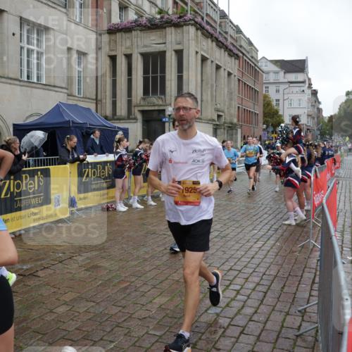13.09.2026 - Kiel Lauf Yannick Fuchs http://msf.ph/oto/10438492 13.09.2026 11:49:48 Ziel  meine-sportfotos.de