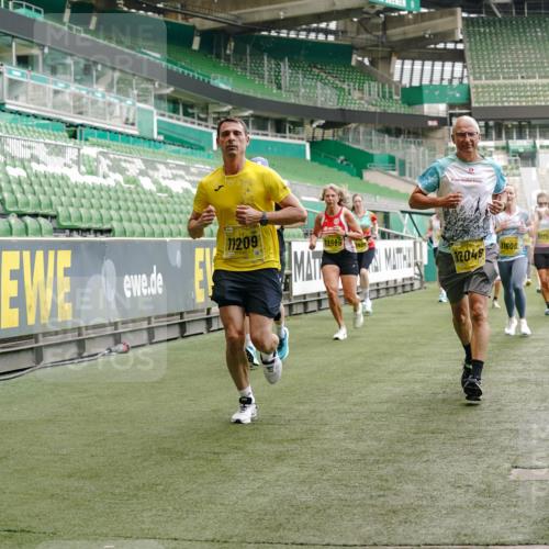 13.09.2026 - 21. swb-Marathon Bremen Michael Burmester http://msf.ph/oto/10438597 13.09.2026 10:27:00 Laufen im Stadion 10096, 10142, 10172, 10210, 10214, 10228, 10231, 10269, 10289, 10310, 10318, 10319, 10342, 10346, 10352, 10398, 10436, 10445, 10447, 10454, 10464, 10489, 10504, 10514, 10536, 10541, 10566, 10583, 10628, 10638, 10735, 10742, 10744, 10806, 10807, 10846, 10860, 10866, 10873, 10897, 10898, 10956, 10987, 10992, 11015, 11019, 11060, 11063, 11076, 11088, 11110, 11111, 11130, 11135, 11148, 11155, 11187, 11193, 11199, 11209, 11232, 11279, 11312 meine-sportfotos.de
