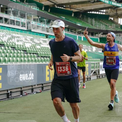 13.09.2026 - 21. swb-Marathon Bremen Michael Burmester http://msf.ph/oto/10438705 13.09.2026 12:40:58 Laufen im Stadion 126, 371, 453, 603, 640, 650, 671, 735, 744, 862, 912, 957, 1136, 1336, 1379, 1381, 1411, 1508, 1540, 1571, 1614, 1797, 1822, 1852, 1860, 1901, 1930, 1950, 2986, 3624, 4381, 4399, 4795, 4936, 6198, 6201, 6264, 6630, 7118, 7671, 8065, 9065, 9329, 9630, 10034, 13080, 13224, 346, 466, 658, 895, 1090, 1118, 1385, 1485, 1583, 1604, 1754, 2073, 2141, 2352, 2585, 2670, 3080, 3606, 3617, 7244, 7768, 8729 meine-sportfotos.de