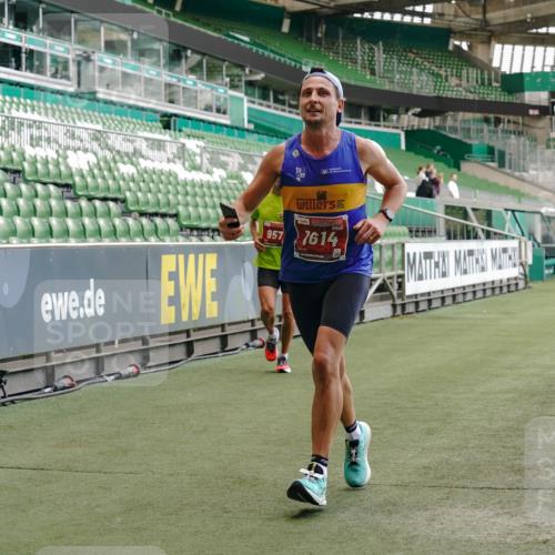 13.09.2026 - 21. swb-Marathon Bremen Michael Burmester http://msf.ph/oto/10438729 13.09.2026 12:40:59 Laufen im Stadion 126, 371, 453, 603, 640, 650, 671, 735, 744, 862, 912, 957, 1136, 1336, 1379, 1381, 1411, 1508, 1540, 1571, 1614, 1797, 1822, 1852, 1860, 1901, 1930, 1950, 2986, 3624, 4381, 4399, 4795, 4936, 6198, 6201, 6264, 6630, 7118, 7671, 8065, 9065, 9329, 9630, 10034, 13080, 13224, 346, 466, 658, 895, 1090, 1118, 1385, 1485, 1583, 1604, 1754, 2073, 2141, 2352, 2585, 2670, 3080, 3606, 3617, 7244, 7768, 8729 meine-sportfotos.de