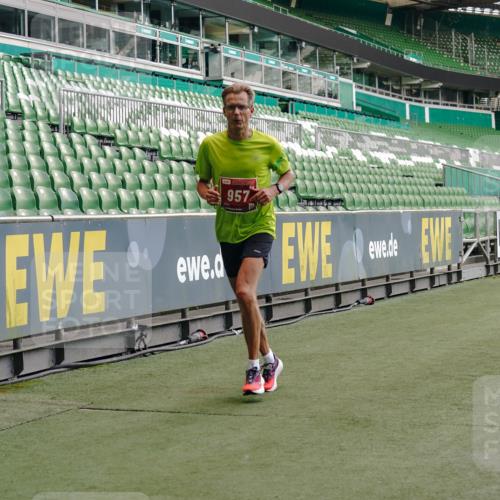 13.09.2026 - 21. swb-Marathon Bremen Michael Burmester http://msf.ph/oto/10438815 13.09.2026 12:41:01 Laufen im Stadion 126, 371, 453, 603, 640, 650, 671, 735, 744, 862, 912, 957, 1136, 1336, 1379, 1381, 1411, 1508, 1540, 1571, 1614, 1797, 1822, 1860, 1901, 1930, 1950, 2986, 3624, 4381, 4399, 4795, 4936, 6198, 6201, 6264, 6630, 7118, 7671, 8065, 9065, 9329, 9630, 10034, 13080, 13224, 346, 466, 658, 895, 1090, 1118, 1385, 1485, 1583, 1604, 1754, 2073, 2141, 2352, 2585, 2670, 3080, 3606, 3617, 7244, 7768, 8729 meine-sportfotos.de