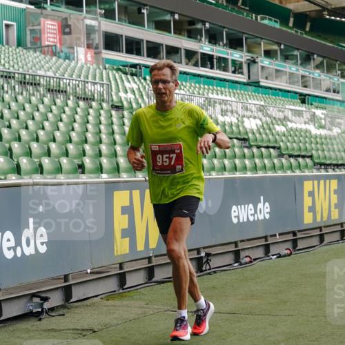 13.09.2026 - 21. swb-Marathon Bremen Michael Burmester http://msf.ph/oto/10438831 13.09.2026 12:41:02 Laufen im Stadion 126, 371, 453, 603, 640, 650, 671, 735, 744, 862, 912, 957, 1136, 1336, 1379, 1381, 1411, 1508, 1540, 1571, 1614, 1797, 1822, 1860, 1901, 1930, 1950, 2986, 3624, 4381, 4399, 4795, 4936, 6198, 6201, 6264, 6630, 7118, 7671, 8065, 9065, 9329, 9630, 10034, 13080, 13224, 346, 466, 658, 895, 1090, 1118, 1385, 1485, 1583, 1604, 1754, 2073, 2141, 2352, 2585, 2670, 3080, 3606, 3617, 7244, 7768, 8729 meine-sportfotos.de