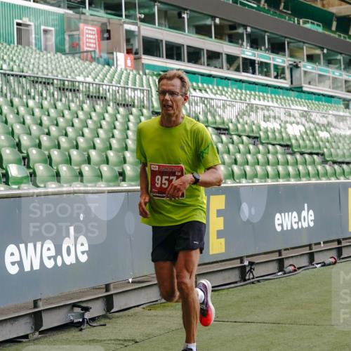 13.09.2026 - 21. swb-Marathon Bremen Michael Burmester http://msf.ph/oto/10438851 13.09.2026 12:41:02 Laufen im Stadion 126, 371, 453, 603, 640, 650, 671, 735, 744, 862, 912, 957, 1136, 1336, 1379, 1381, 1411, 1508, 1540, 1571, 1614, 1797, 1822, 1860, 1901, 1930, 1950, 2986, 3624, 4381, 4399, 4795, 4936, 6198, 6201, 6264, 6630, 7118, 7671, 8065, 9065, 9329, 9630, 10034, 13080, 13224, 346, 466, 658, 895, 1090, 1118, 1385, 1485, 1583, 1604, 1754, 2073, 2141, 2352, 2585, 2670, 3080, 3606, 3617, 7244, 7768, 8729 meine-sportfotos.de