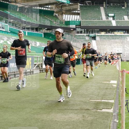 13.09.2026 - 21. swb-Marathon Bremen Michael Burmester http://msf.ph/oto/10438965 13.09.2026 13:06:23 Laufen im Stadion 109, 217, 244, 287, 303, 310, 323, 372, 394, 430, 454, 536, 578, 613, 647, 716, 784, 831, 891, 900, 922, 1073, 1083, 1205, 1243, 1274, 1308, 1365, 1369, 1380, 1437, 1533, 1545, 1574, 1581, 1627, 1823, 1848, 1871, 1909, 1914, 1932, 1938, 2076, 2089, 2090, 2126, 2219, 2241, 2244, 2265, 2275, 2301, 2310, 2355, 2356, 2393, 2440, 2464, 2602, 2699, 2707, 2721, 2742, 2764, 2818, 2902, 2959, 2985, 3030, 3115, 3278, 3444, 3485 meine-sportfotos.de