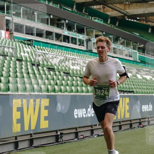 13.09.2026 - 21. swb-Marathon Bremen Michael Burmester http://msf.ph/oto/10439020 13.09.2026 12:41:19 Laufen im Stadion 126, 371, 453, 603, 640, 650, 671, 735, 744, 862, 912, 957, 1136, 1336, 1379, 1381, 1411, 1540, 1571, 1614, 1667, 1797, 1822, 1850, 1860, 1862, 1901, 1930, 1950, 2094, 2986, 3624, 4381, 4399, 4795, 4936, 6198, 6201, 6264, 7118, 7671, 8065, 9065, 9329, 13224, 277, 346, 466, 658, 895, 1090, 1118, 1320, 1323, 1385, 1485, 1583, 1604, 1754, 1911, 2073, 2141, 2352, 2585, 2670, 3080, 3606, 3617, 5160, 7244, 8729 meine-sportfotos.de