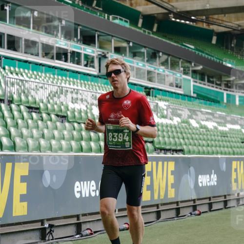 13.09.2026 - 21. swb-Marathon Bremen Michael Burmester http://msf.ph/oto/10439135 13.09.2026 12:41:24 Laufen im Stadion 126, 371, 453, 603, 640, 650, 671, 735, 744, 862, 912, 957, 1136, 1336, 1379, 1381, 1411, 1540, 1571, 1614, 1667, 1797, 1822, 1850, 1860, 1862, 1901, 1930, 1950, 2094, 2986, 3624, 4381, 4399, 4795, 4936, 5672, 6198, 6201, 6264, 7141, 7671, 8065, 8394, 9065, 9329, 13224, 277, 346, 466, 658, 895, 901, 1090, 1118, 1320, 1323, 1385, 1485, 1583, 1604, 1754, 1911, 2073, 2141, 2352, 2585, 2670, 3080, 3606, 3617, 5160, 7244, 8729 meine-sportfotos.de