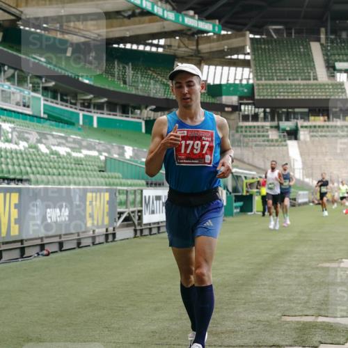 13.09.2026 - 21. swb-Marathon Bremen Michael Burmester http://msf.ph/oto/10439152 13.09.2026 12:41:25 Laufen im Stadion 126, 371, 603, 640, 650, 671, 735, 744, 862, 912, 957, 1136, 1336, 1379, 1381, 1411, 1540, 1571, 1614, 1667, 1797, 1822, 1850, 1860, 1862, 1901, 1930, 1950, 2094, 2986, 3624, 4381, 4399, 4795, 4936, 5672, 6198, 6201, 6264, 7141, 7671, 8065, 8394, 9065, 9329, 13224, 277, 346, 466, 658, 895, 901, 1090, 1118, 1320, 1323, 1385, 1485, 1583, 1604, 1754, 1911, 2073, 2141, 2352, 2585, 2670, 3080, 3606, 3617, 5160, 7244, 8729 meine-sportfotos.de