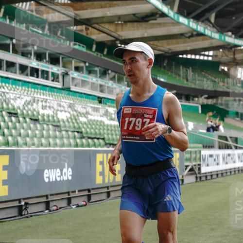 13.09.2026 - 21. swb-Marathon Bremen Michael Burmester http://msf.ph/oto/10439171 13.09.2026 12:41:26 Laufen im Stadion 126, 371, 603, 640, 650, 671, 735, 744, 862, 912, 957, 1136, 1336, 1379, 1381, 1411, 1540, 1571, 1614, 1667, 1797, 1822, 1850, 1860, 1862, 1901, 1930, 1950, 2094, 2986, 3624, 4381, 4399, 4795, 4936, 5672, 6198, 6201, 6264, 7141, 7671, 8065, 8394, 9065, 9329, 13224, 277, 346, 466, 658, 895, 901, 1090, 1118, 1320, 1323, 1385, 1583, 1587, 1604, 1754, 1911, 2073, 2141, 2352, 2585, 2670, 3080, 3606, 3617, 5160, 7244, 8729 meine-sportfotos.de