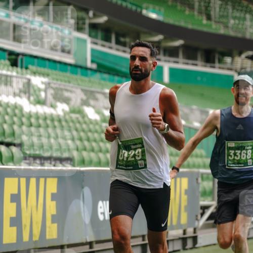 13.09.2026 - 21. swb-Marathon Bremen Michael Burmester http://msf.ph/oto/10439217 13.09.2026 12:41:31 Laufen im Stadion 126, 371, 603, 640, 650, 671, 735, 744, 862, 912, 957, 1136, 1336, 1381, 1411, 1571, 1614, 1667, 1797, 1822, 1850, 1860, 1862, 1901, 1930, 1950, 2094, 2986, 3624, 4381, 4399, 4795, 4936, 5672, 6198, 6201, 6264, 6929, 6991, 7141, 7671, 8065, 8394, 9065, 9329, 13224, 277, 346, 466, 658, 895, 901, 1090, 1118, 1248, 1320, 1323, 1385, 1472, 1583, 1587, 1604, 1754, 1911, 2073, 2141, 2352, 2585, 2670, 3080, 3606, 3617, 5160, 5163, 7244, 8729 meine-sportfotos.de