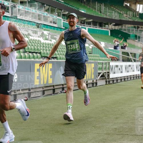 13.09.2026 - 21. swb-Marathon Bremen Michael Burmester http://msf.ph/oto/10439252 13.09.2026 12:41:32 Laufen im Stadion 126, 371, 603, 640, 650, 671, 735, 744, 862, 912, 957, 1136, 1336, 1381, 1411, 1571, 1614, 1667, 1797, 1822, 1850, 1860, 1862, 1901, 1930, 1950, 2094, 2986, 3368, 3624, 4381, 4399, 4795, 4936, 5672, 6198, 6201, 6264, 6929, 6991, 7141, 7671, 8065, 8383, 8394, 9065, 9329, 13224, 277, 346, 466, 658, 895, 901, 1090, 1118, 1248, 1320, 1323, 1385, 1472, 1583, 1587, 1604, 1754, 1911, 2141, 2352, 2585, 2670, 3080, 3606, 3617, 5160, 5163, 8729 meine-sportfotos.de