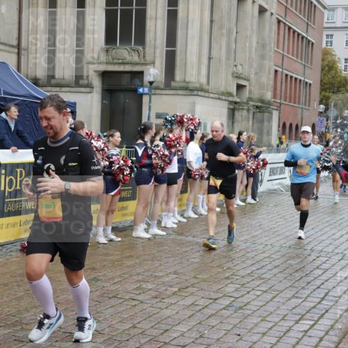 13.09.2026 - Kiel Lauf Yannick Fuchs http://msf.ph/oto/10439409 13.09.2026 11:50:42 Ziel 2063 meine-sportfotos.de