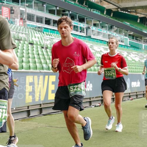13.09.2026 - 21. swb-Marathon Bremen Michael Burmester http://msf.ph/oto/10439495 13.09.2026 13:06:31 Laufen im Stadion 109, 132, 156, 217, 244, 287, 303, 310, 323, 372, 394, 430, 454, 536, 578, 613, 647, 716, 784, 831, 834, 891, 900, 922, 1073, 1083, 1205, 1243, 1274, 1308, 1365, 1369, 1380, 1437, 1533, 1545, 1574, 1581, 1823, 1848, 1871, 1909, 1926, 1938, 2076, 2089, 2090, 2219, 2241, 2244, 2265, 2275, 2301, 2310, 2318, 2355, 2356, 2393, 2440, 2464, 2602, 2699, 2707, 2721, 2731, 2742, 2764, 2818, 2902, 2911, 2960, 2985, 3030, 3115, 3278, 3444, 3485 meine-sportfotos.de