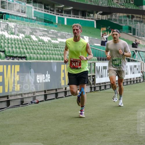 13.09.2026 - 21. swb-Marathon Bremen Michael Burmester http://msf.ph/oto/10439503 13.09.2026 12:41:41 Laufen im Stadion 126, 371, 603, 640, 650, 671, 735, 744, 862, 912, 957, 1136, 1336, 1381, 1411, 1571, 1614, 1619, 1667, 1797, 1822, 1850, 1860, 1862, 1901, 1930, 1950, 2094, 2986, 3368, 3624, 4381, 4399, 4795, 4936, 5672, 6198, 6201, 6264, 6929, 6991, 7141, 7671, 8065, 8311, 8383, 8394, 9065, 9329, 13224, 277, 346, 466, 658, 895, 901, 1090, 1118, 1248, 1320, 1323, 1385, 1472, 1576, 1587, 1604, 1717, 1751, 1754, 1911, 2141, 2352, 2585, 2670, 3080, 3606, 5160, 5163, 5912, 8729 meine-sportfotos.de