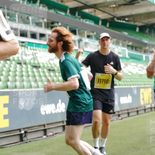13.09.2026 - 21. swb-Marathon Bremen Michael Burmester http://msf.ph/oto/10439529 13.09.2026 10:27:18 Laufen im Stadion 10096, 10142, 10172, 10189, 10210, 10214, 10223, 10228, 10231, 10269, 10289, 10293, 10310, 10318, 10319, 10352, 10393, 10398, 10436, 10445, 10447, 10454, 10464, 10489, 10504, 10508, 10514, 10536, 10541, 10566, 10583, 10594, 10628, 10638, 10735, 10744, 10806, 10807, 10846, 10860, 10866, 10873, 10897, 10898, 10917, 10956, 10987, 10992, 11015, 11060, 11063, 11076, 11110, 11111, 11130, 11135, 11148, 11155, 11187, 11193, 11199, 11209, 11232, 11279 meine-sportfotos.de