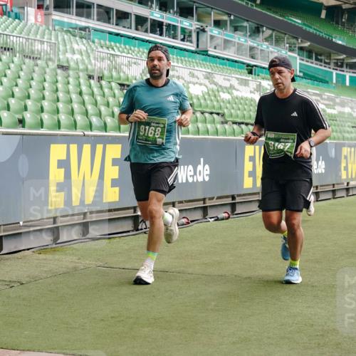 13.09.2026 - 21. swb-Marathon Bremen Michael Burmester http://msf.ph/oto/10439594 13.09.2026 13:06:33 Laufen im Stadion 109, 132, 156, 217, 244, 287, 303, 310, 323, 372, 394, 430, 454, 536, 578, 613, 647, 716, 784, 831, 834, 891, 900, 922, 1073, 1083, 1189, 1205, 1243, 1274, 1308, 1365, 1369, 1380, 1437, 1533, 1545, 1574, 1581, 1823, 1848, 1871, 1909, 1926, 1938, 2070, 2076, 2089, 2090, 2219, 2241, 2244, 2265, 2275, 2301, 2310, 2318, 2355, 2356, 2393, 2440, 2464, 2602, 2699, 2707, 2721, 2731, 2742, 2764, 2818, 2902, 2911, 2960, 2985, 3030, 3115, 3278, 3444, 3485 meine-sportfotos.de