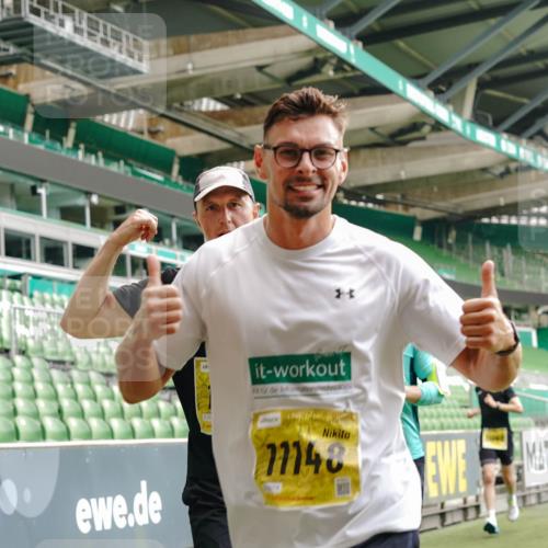 13.09.2026 - 21. swb-Marathon Bremen Michael Burmester http://msf.ph/oto/10439609 13.09.2026 10:27:19 Laufen im Stadion 10096, 10142, 10172, 10189, 10210, 10214, 10223, 10228, 10231, 10269, 10289, 10293, 10310, 10318, 10319, 10352, 10393, 10398, 10436, 10445, 10447, 10454, 10464, 10489, 10504, 10508, 10514, 10536, 10541, 10566, 10583, 10594, 10628, 10638, 10735, 10744, 10806, 10807, 10846, 10860, 10866, 10873, 10897, 10898, 10917, 10956, 10987, 10992, 11015, 11060, 11063, 11076, 11110, 11111, 11130, 11135, 11148, 11155, 11187, 11193, 11199, 11209, 11232, 11279 meine-sportfotos.de