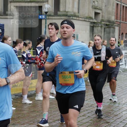 13.09.2026 - Kiel Lauf Yannick Fuchs http://msf.ph/oto/10439646 13.09.2026 11:51:00 Ziel 2063 meine-sportfotos.de