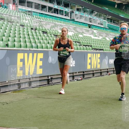 13.09.2026 - 21. swb-Marathon Bremen Michael Burmester http://msf.ph/oto/10439677 13.09.2026 13:06:34 Laufen im Stadion 109, 132, 156, 217, 244, 287, 303, 310, 323, 372, 394, 430, 454, 536, 578, 613, 647, 716, 784, 831, 834, 891, 900, 922, 1073, 1083, 1189, 1205, 1243, 1274, 1308, 1365, 1369, 1380, 1437, 1533, 1545, 1574, 1581, 1823, 1848, 1871, 1909, 1926, 1938, 2070, 2076, 2090, 2219, 2241, 2244, 2265, 2275, 2301, 2310, 2318, 2355, 2356, 2393, 2440, 2464, 2602, 2699, 2707, 2721, 2731, 2742, 2764, 2818, 2902, 2911, 2960, 2985, 3030, 3115, 3278, 3444, 3485 meine-sportfotos.de