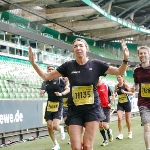 13.09.2026 - 21. swb-Marathon Bremen Michael Burmester http://msf.ph/oto/10439749 13.09.2026 10:27:21 Laufen im Stadion 10096, 10142, 10172, 10189, 10210, 10214, 10223, 10228, 10231, 10269, 10289, 10293, 10310, 10318, 10319, 10329, 10352, 10393, 10398, 10436, 10445, 10447, 10454, 10464, 10489, 10504, 10508, 10514, 10536, 10541, 10566, 10583, 10594, 10628, 10638, 10735, 10744, 10806, 10807, 10846, 10860, 10866, 10873, 10897, 10898, 10917, 10956, 10987, 10992, 11015, 11060, 11063, 11076, 11110, 11111, 11130, 11135, 11148, 11155, 11187, 11193, 11199, 11209, 11232, 11279 meine-sportfotos.de