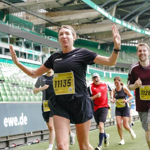 13.09.2026 - 21. swb-Marathon Bremen Michael Burmester http://msf.ph/oto/10439795 13.09.2026 10:27:22 Laufen im Stadion 10096, 10142, 10172, 10189, 10210, 10214, 10223, 10228, 10231, 10269, 10289, 10293, 10310, 10318, 10319, 10329, 10352, 10393, 10398, 10436, 10445, 10447, 10454, 10464, 10489, 10504, 10508, 10514, 10536, 10541, 10566, 10583, 10594, 10628, 10638, 10735, 10744, 10806, 10807, 10814, 10846, 10860, 10866, 10873, 10897, 10898, 10917, 10956, 10987, 10992, 11015, 11060, 11063, 11076, 11110, 11111, 11130, 11135, 11148, 11155, 11187, 11193, 11199, 11209, 11232, 11279 meine-sportfotos.de