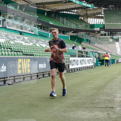 13.09.2026 - 21. swb-Marathon Bremen Michael Burmester http://msf.ph/oto/10439837 13.09.2026 12:41:55 Laufen im Stadion 126, 371, 439, 603, 640, 650, 671, 735, 744, 912, 957, 1009, 1136, 1336, 1381, 1411, 1571, 1614, 1619, 1667, 1712, 1797, 1822, 1850, 1860, 1862, 1930, 2094, 2207, 2986, 3368, 3624, 4399, 4795, 4847, 4936, 5672, 5828, 6198, 6201, 6264, 6929, 6991, 7141, 8065, 8311, 8383, 8394, 9065, 9120, 9329, 277, 346, 466, 658, 895, 901, 1090, 1118, 1248, 1320, 1323, 1472, 1576, 1587, 1604, 1717, 1751, 1754, 1758, 1911, 2141, 2352, 2585, 2670, 3080, 3606, 5160, 5163, 5912 meine-sportfotos.de
